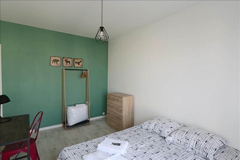 Chambre en colocation - 4ème étage - 11 m2 - Meublé