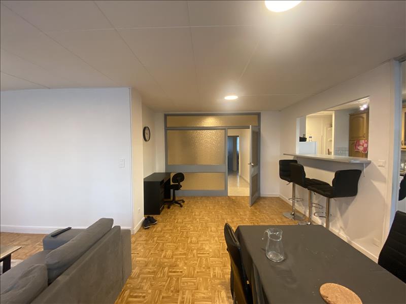 Chambre en colocation - 2ème étage - 11,84 m2 - Meublé
