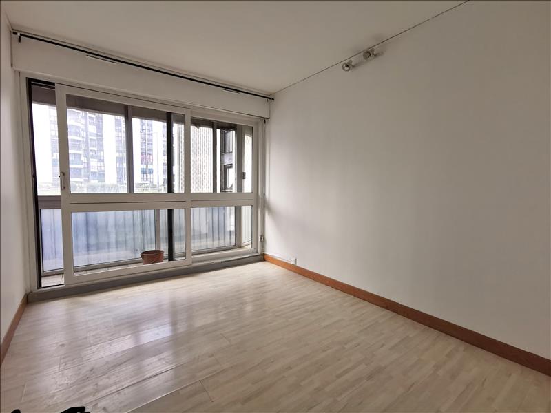 Appartement - 1er étage - 66,54 m2 - 4 pièces - Non meublé