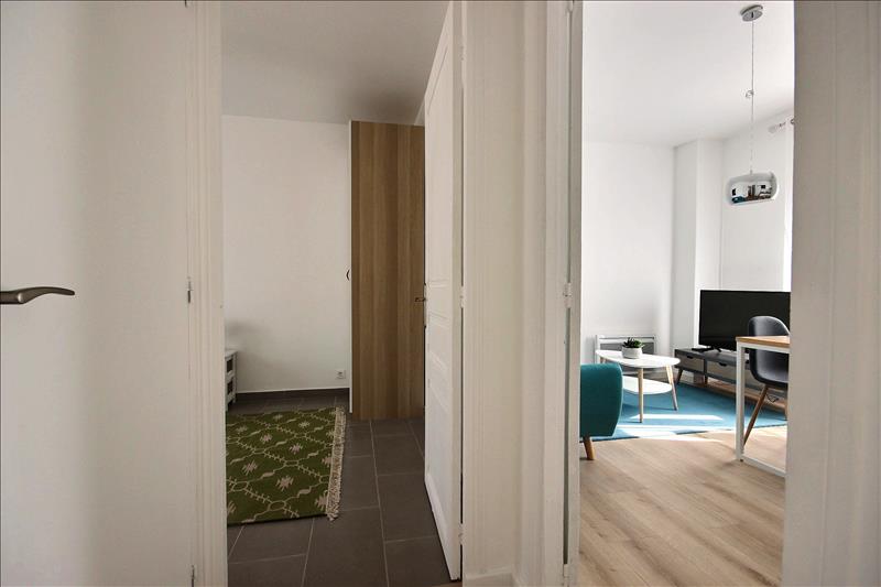 Chambre en colocation - 1er étage - 10 m2 - Meublé