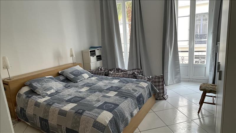 Appartement - 2ème étage - 84,70 m2 - 4 pièces - Meublé