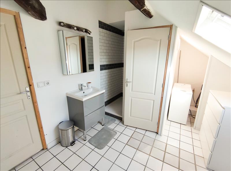 Studio - Meublé - 3ème étage - 26 m2 