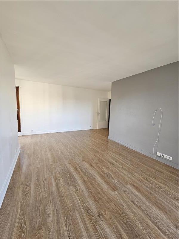 Appartement - 2ème étage - 66 m2 - 3 pièces - Non meublé