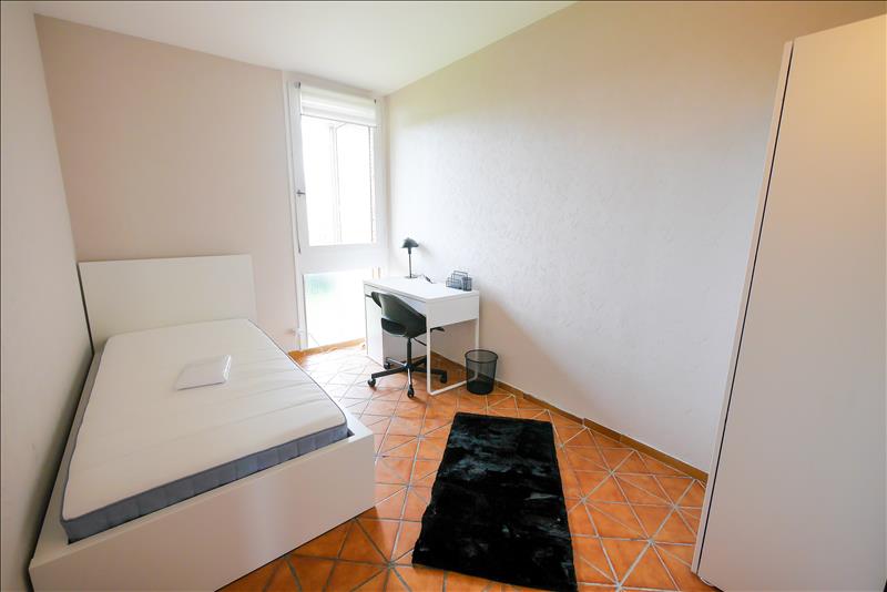 Chambre en colocation - 1er étage - 9 m2 - Meublé