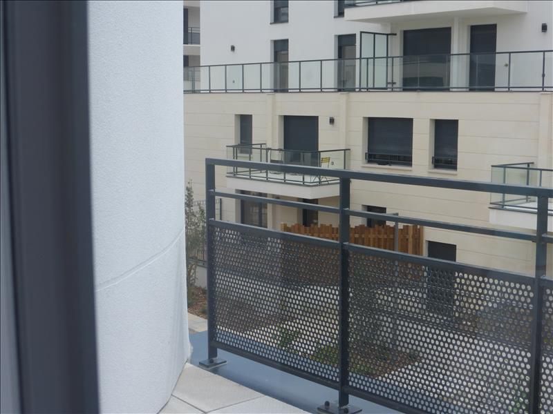 Appartement - 2ème étage - 63 m2 - 3 pièces - Vide - Parking - Terrasse