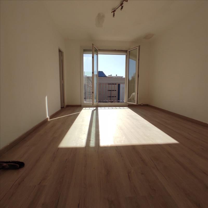 Appartement - 3ème étage - 57 m2 - 3 pièces - Vide