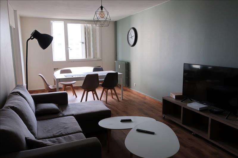 Chambre en colocation - 3e étage - 9,25 m² - 