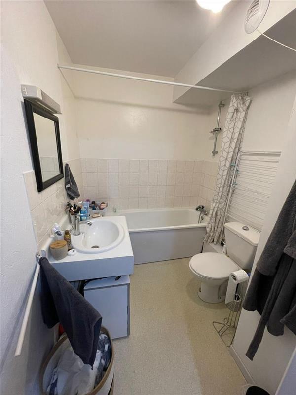 Studio - 2 ème étage - 29,09 m2 - Meublé - Lille - Parking