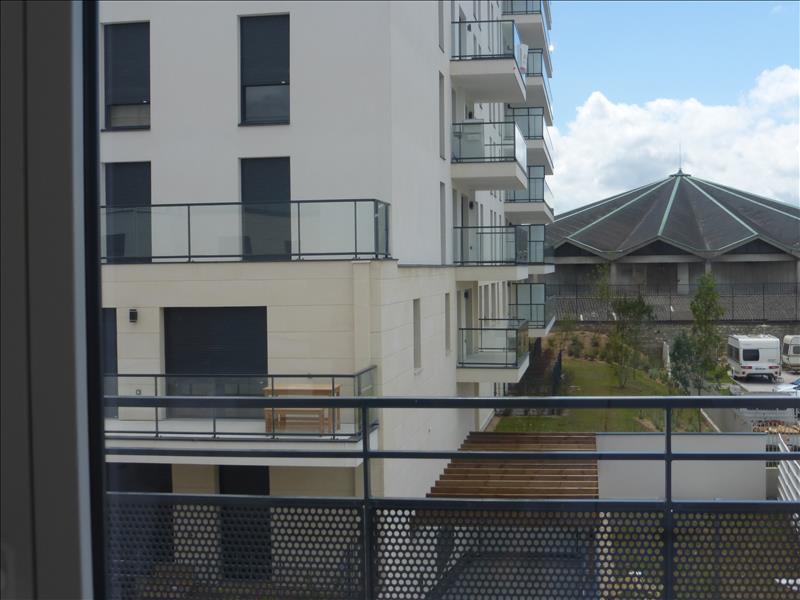 Appartement - 2ème étage - 63 m2 - 3 pièces - Vide - Parking - Terrasse