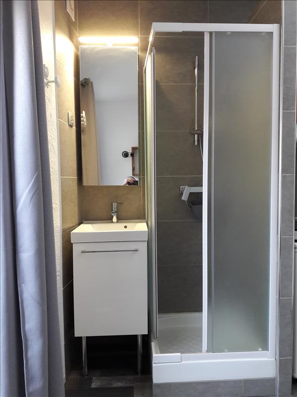 Studio meublé - RDC - 12 m2