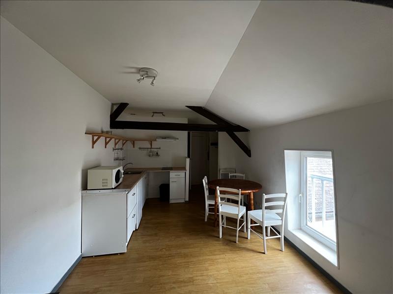 Appartement - 2ème étage - 25,70 m2 - 2 pièces - Meublé