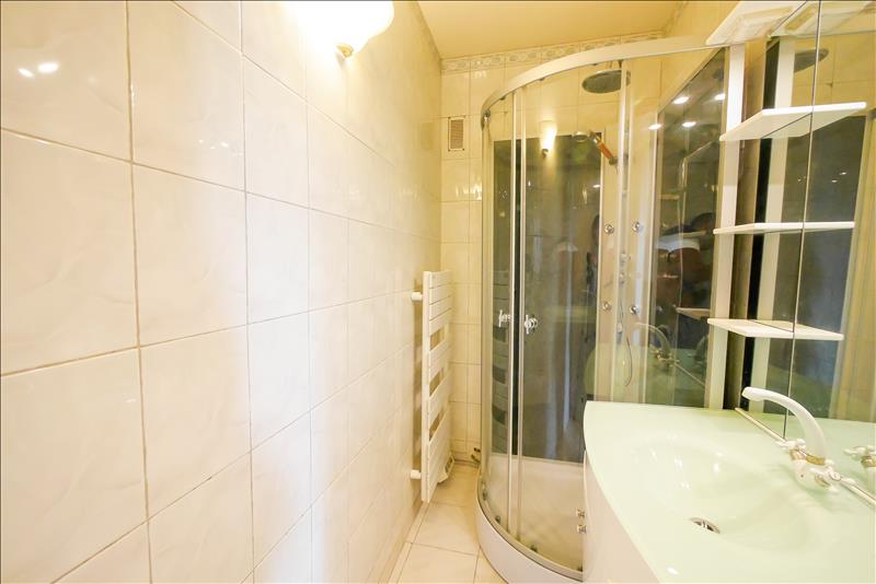 Chambre en colocation - 1er étage - 10 m2 - Meublé
